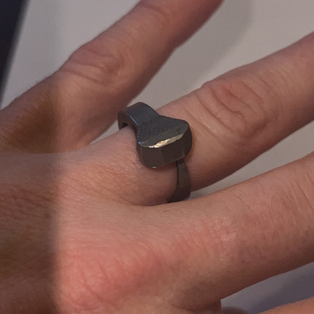 Metal Ring - Picture 9 of 11